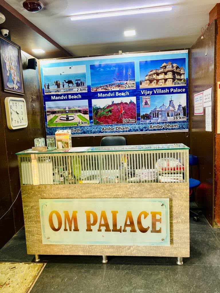 Om Palace Showcase